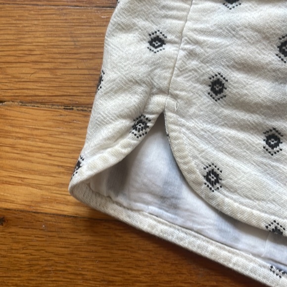 Madewell Linen Boxer Style Printed Shorts - Picture 5 of 8